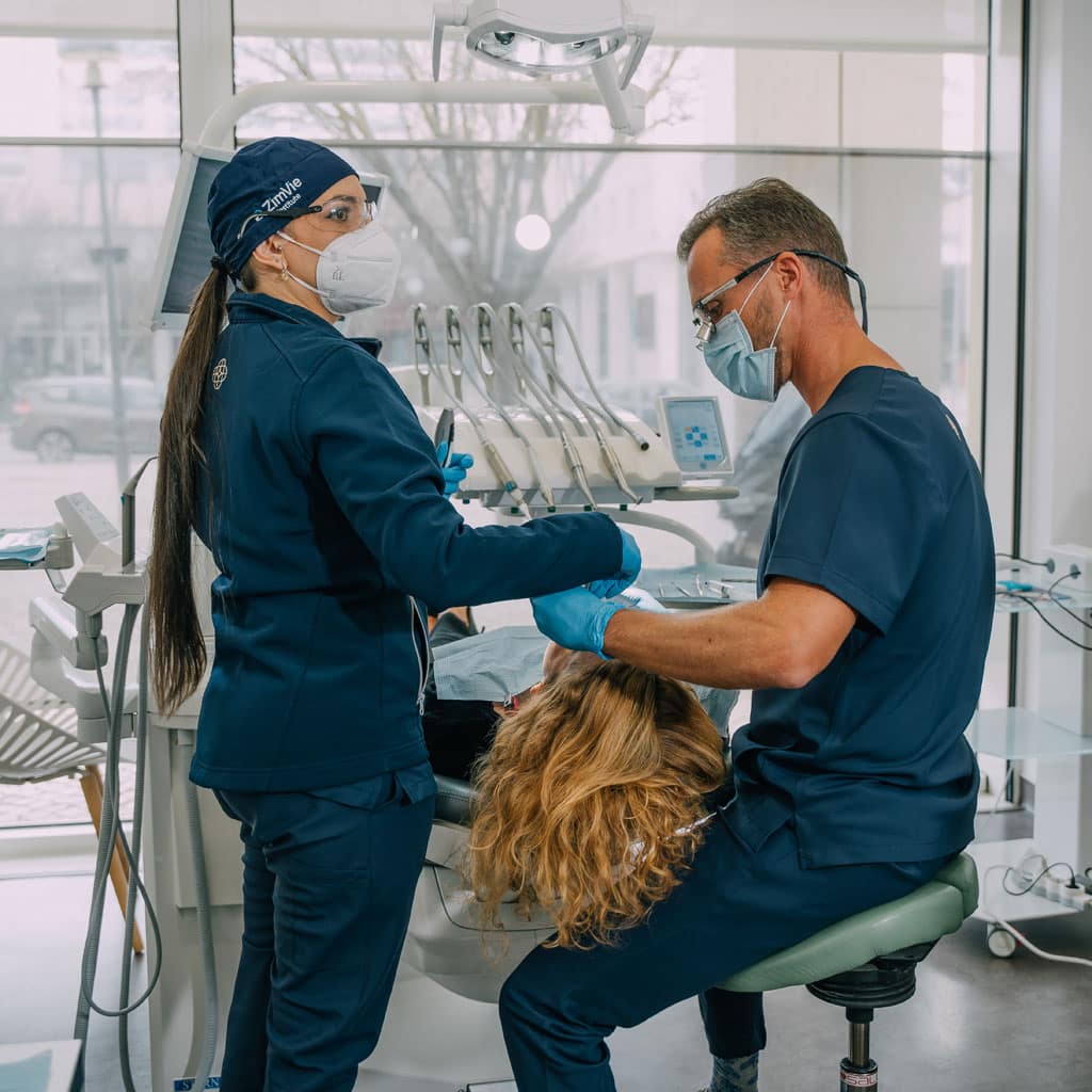 Facetas dentárias de porcelana em Oeiras na Clínica Dr. Pedro Coelho